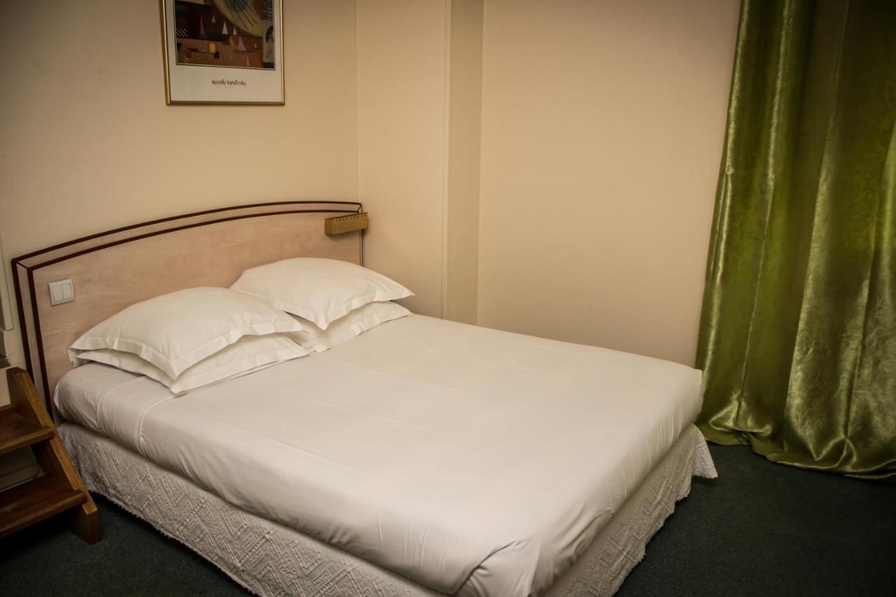 Hotel Le Terminus Tarascon Zewnętrze zdjęcie