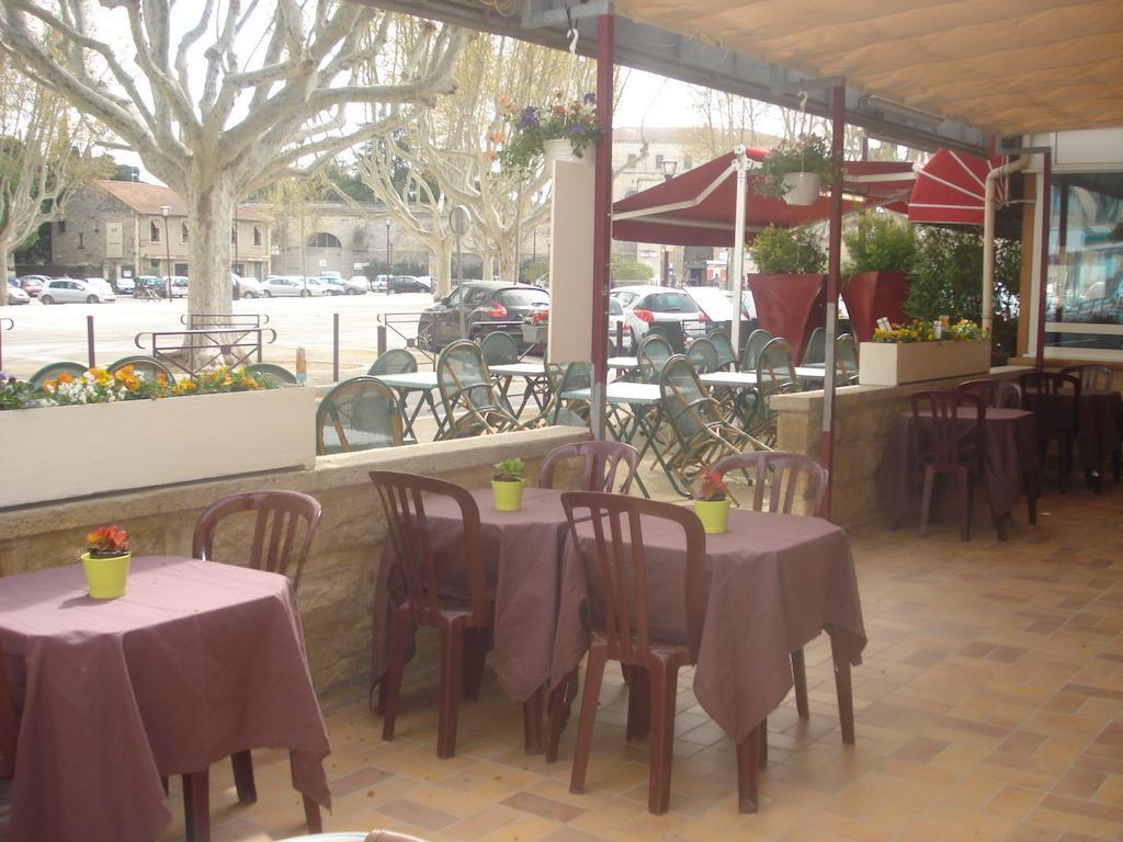Hotel Le Terminus Tarascon Zewnętrze zdjęcie