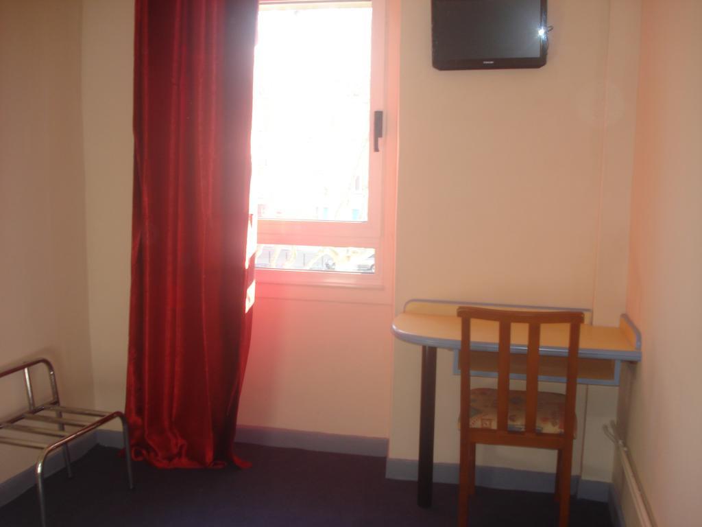 Hotel Le Terminus Tarascon Pokój zdjęcie
