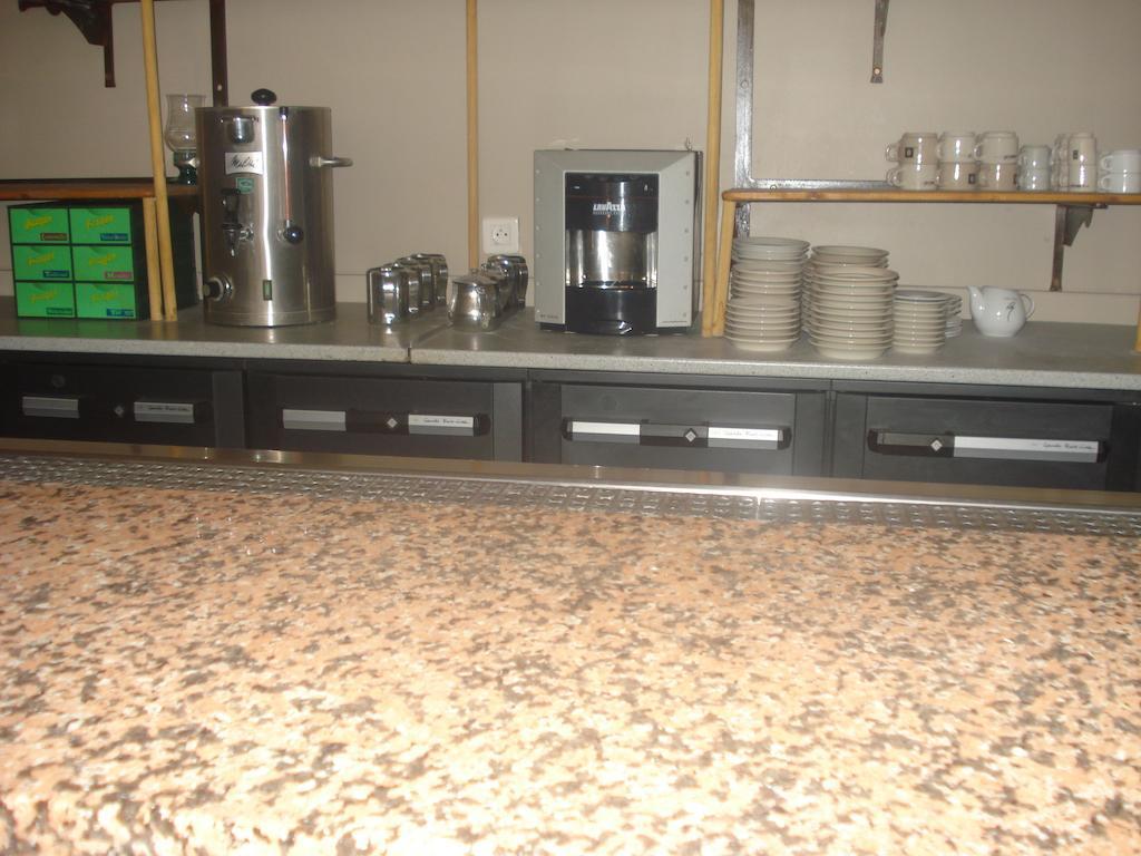 Hotel Le Terminus Tarascon Zewnętrze zdjęcie