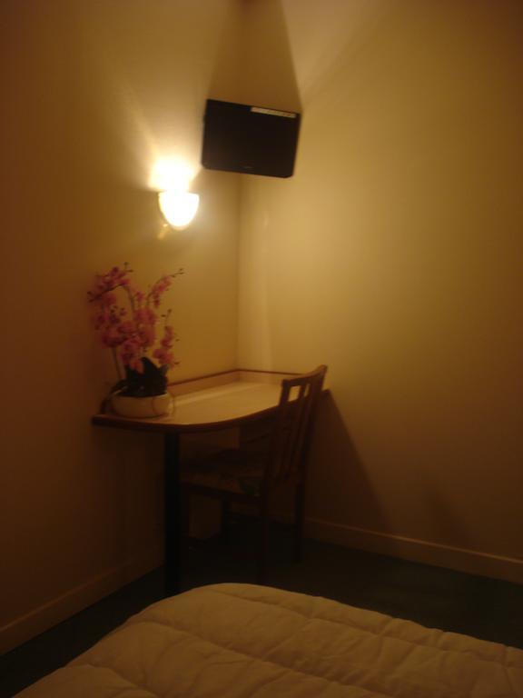 Hotel Le Terminus Tarascon Pokój zdjęcie