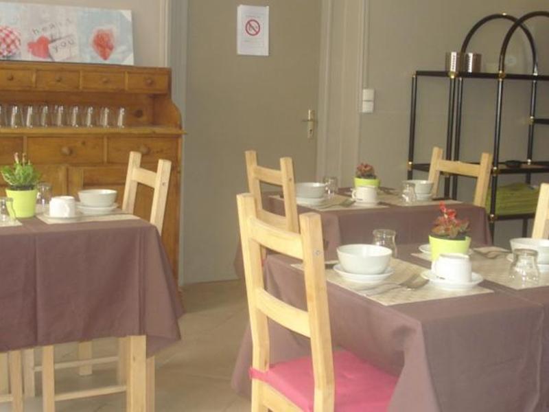Hotel Le Terminus Tarascon Zewnętrze zdjęcie